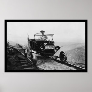 Bosdienstpersoneel in zijn patrouillewagen 1920 poster