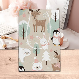 Bosdieren in een fantasievol winterbos medium cadeauzakje