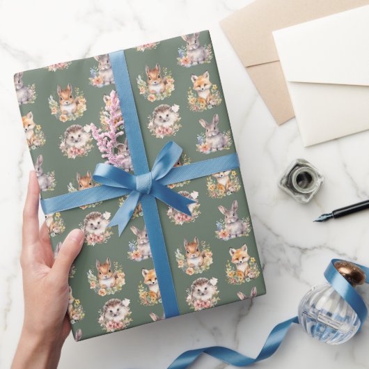 Bosdieren op Camouflage Green Cadeaupapier (Geschenken)