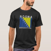 Bosnia and Herzegovina Flag Used Look For Bosnians T-shirt (Voorkant)