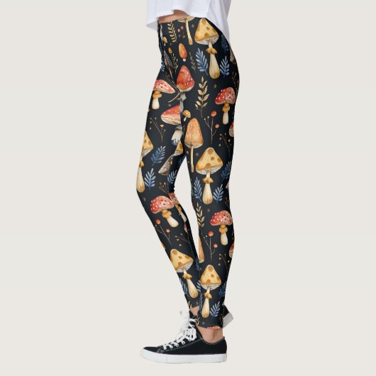 Bospaddenstoel en varen leggings (Links)