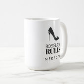 Boss Lady Rules Stiletto Logo Gepersonaliseerd Koffiemok (Voorkant rechts)