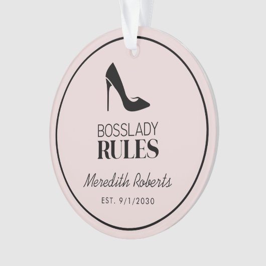 Boss Lady Stiletto Logo Blush gepersonaliseerd Ornament (voorkant)