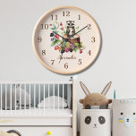 Bossen<br><div class="desc">Breng de betovering van het bos in uw huis met onze Woodland Forest Animals Clock. Versierd met charmante illustraties van boswezens te midden van een weelderige bos achtergrond, deze klok voegt een grillige touch aan elke kamer in uw huis. Gemaakt met precisie en aandacht voor detail, onze klok vangt de...</div>