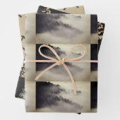 Bossen, assen, bergen, met zwarte en steenslag inpakpapier vel (In situ)