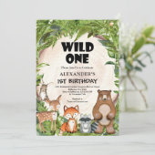 Bossen met bosbedekking met groene houten slice in kaart (Staand voorkant)