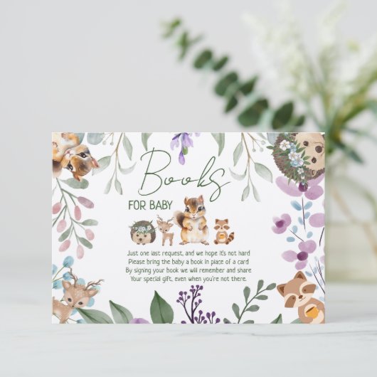 Bossen met groene bomen brengen een boek mee informatiekaartje (Staand voorkant)