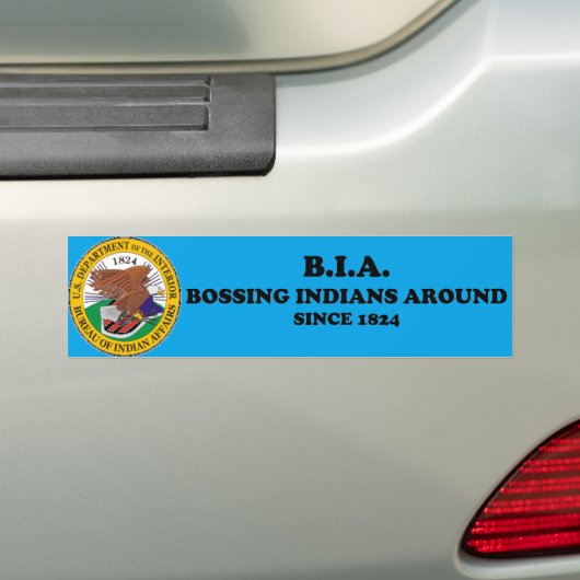 Bossing Indiërs rond Bumpersticker (Op auto)