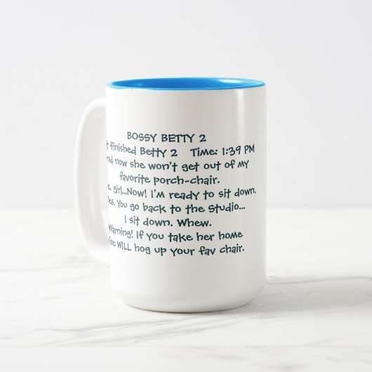 Bossy Betty 2 Alpaca met artikel mok 19r (Voorkant links)