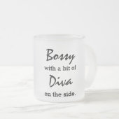 Bossy met een beetje diva Modern Trendy Matglas Koffiemok (Voorkant rechts)