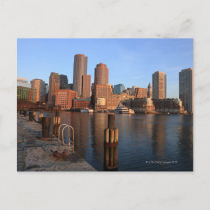 Boston Harbour en skyline. Boston is een van de 3 Briefkaart