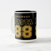 Boston hockey pasta 88 tweekleurige koffiemok (Voorkant links)