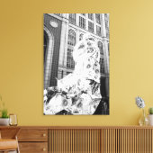 Boston, MA VS, Hardloper in Foil Boston Marathon Canvas Afdruk (Insitu (Woonkamer))