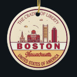 Boston Massachusetts City Skyline Emblem Keramisch Ornament<br><div class="desc">Boston minimalistisch,  kleurrijk kunstontwerp met monumenten en landmerken van de stad Massachusetts.</div>