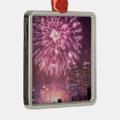 Boston Poppen Fireworks spectaculair. Metalen Ornament (Rechts)