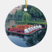 Boston Swan Boats Keramisch Ornament (Voorkant)
