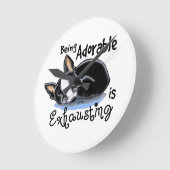 Boston Terrier die Schattig zijn Ronde Klok (Hoek)