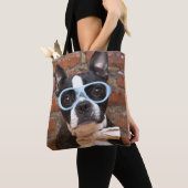 Boston Terrier die zonnebrillen en een Stropdas me Tote Bag (Dichtbij)