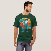 Boston Terrier Dog Riding Dinosaur T Rex Boys T-shirt (Voorkant volledig)