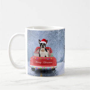 Boston Terrier Dog Snow, zittend in de kersttruck Koffiemok