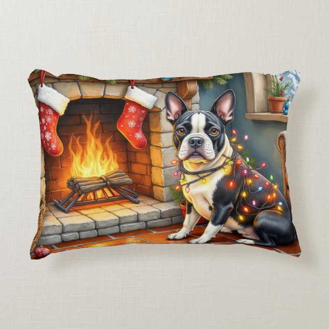 Boston Terrier Haard met Kerstverlichting Accent Kussen (Voorkant)