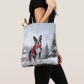Boston Terrier Hond in Sneeuw Kerstmis Tote Bag (Dichtbij)