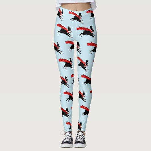 Boston Terrier Hond met rode sjaal Patterned Leggings (Voorkant)