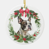 Boston Terrier Hond Rode Bow Holly krans Keramisch Ornament (Voorkant)