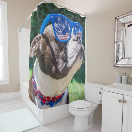 Boston Terrier in Sunnies Patriotic Shower Curtain Douchegordijn (In situ)