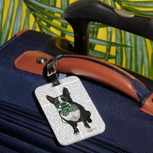 Boston Terrier met Green Mustache en Spotty Bagagelabel (Voorkant Insitu 1)