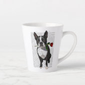 Boston Terrier met Roos in Mouth Latte Mok (Rechts)