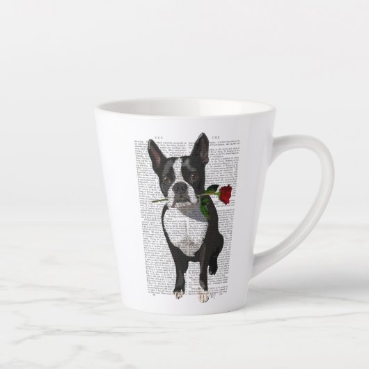 Boston Terrier met Roos in Mouth Latte Mok (Rechts)