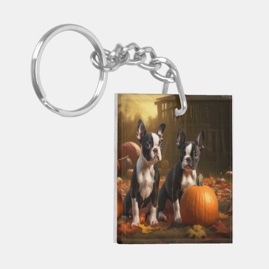 Boston Terrier Puppy Herfst Delight Pompoen Sleutelhanger (Voorkant Links)