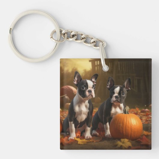 Boston Terrier Puppy Herfst Delight Pompoen Sleutelhanger (Voorkant)