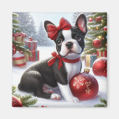 Boston Terrier Puppy met Kerst Ornamentelelementen Magneet (Voorkant)
