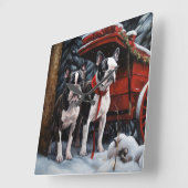 Boston Terrier Snowy Sleigh Kerst Decor Vierkante Klok (Hoek)