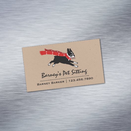 Boston Terrier Wearing Red Winter Scarf Magnetisch Visitekaartje (Voorbeeld)