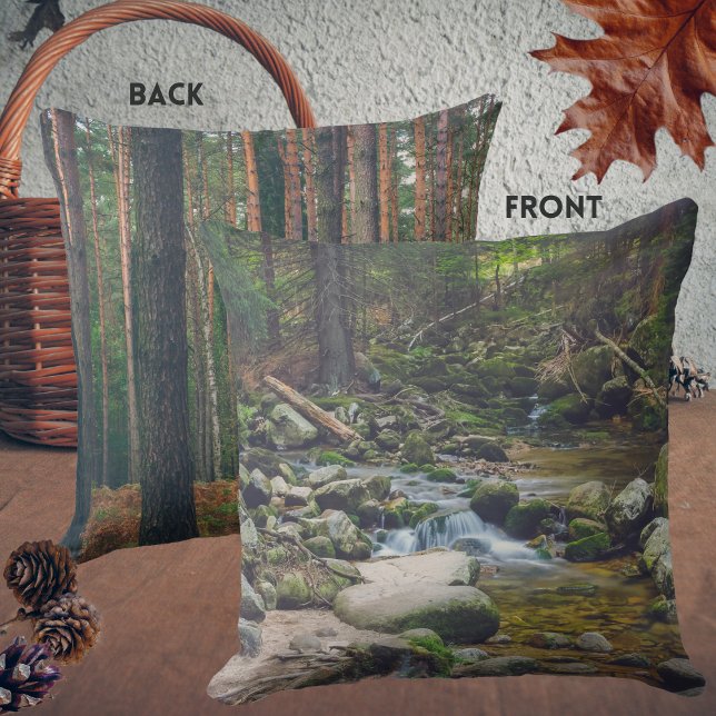 Boswaterval en dennenbos kussen (Creator heeft geüpload)
