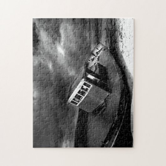 Bot bij Rest op een strand. Legpuzzel (Verticaal)