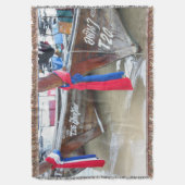 Bot op de strand | Phi Phi-eilanden, Thailand Deken (Voorkant Verticaal)