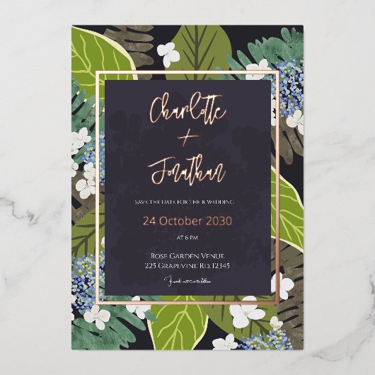 Botanical Leaf and Hydrangea Petals Save The Date Folie Uitnodiging (Voorkant)