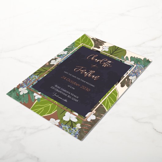 Botanical Leaf and Hydrangea Petals Save The Date Folie Uitnodiging (Gedraaid)