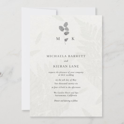 Botanical Leaf Grey Monogram Huwelijksuitnodiging Kaart (Voorkant)