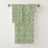 Botanical Pop - Olive Bad Handdoek (Insitu)