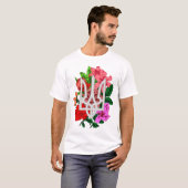 Botanical still and Oekrainian trident tryzub T-shirt (Voorkant volledig)