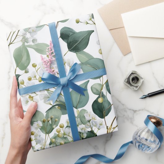 Botanisch groen Eucalyptus Wit bloempatroon Cadeaupapier (Geschenken)