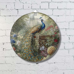 Botanisch: pauw in de buurt van kasteel in Engelse Dartbord
