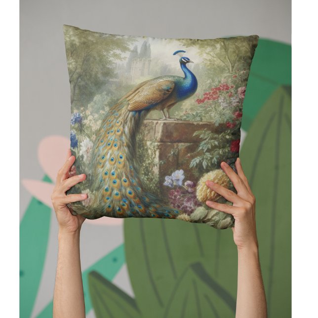 Botanisch: pauw in de buurt van kasteel in Engelse Kussen (Creator heeft geüpload)