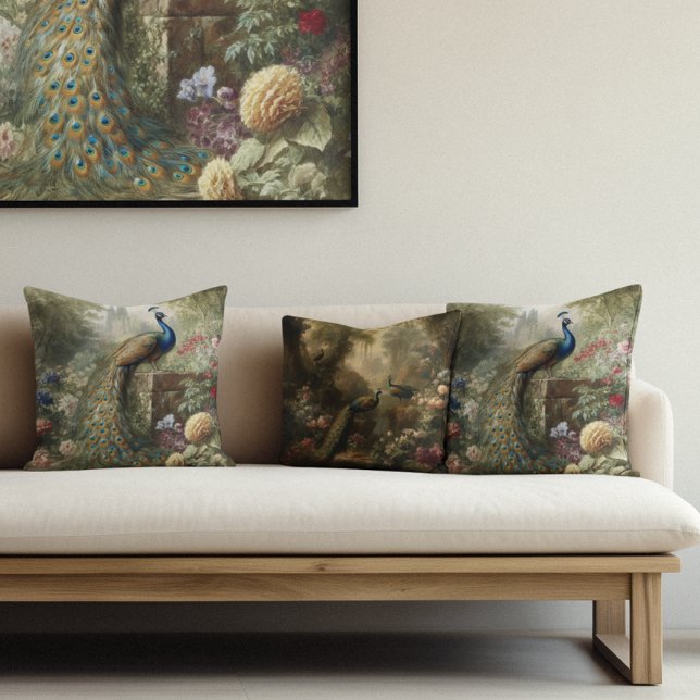 Botanisch: pauw in de buurt van kasteel in Engelse Kussen (Creator heeft geüpload)