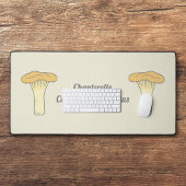 Botanische Chanterelle Mushroom Desk Mat